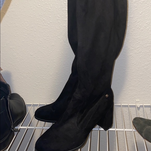 Size 9.5 WIDE Liz Claireborne Knee high suede boot - Picture 1 of 3